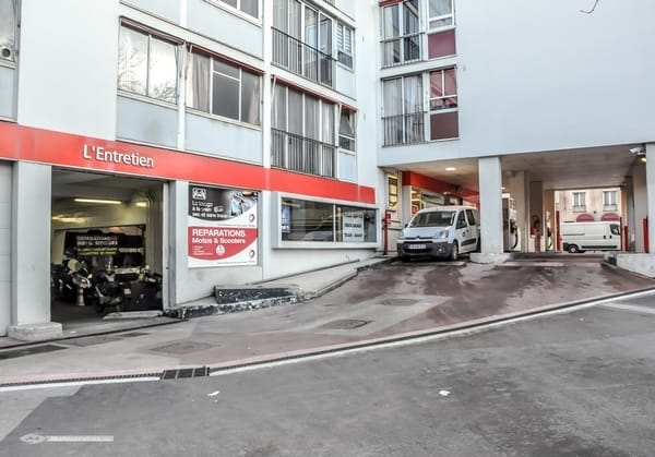 Où faire monter ses pneus moto et scooter achetés sur Internet ?