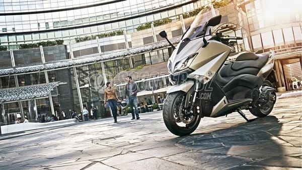 Yamaha Algérie : T-Max 530 disponible en Moon Silver