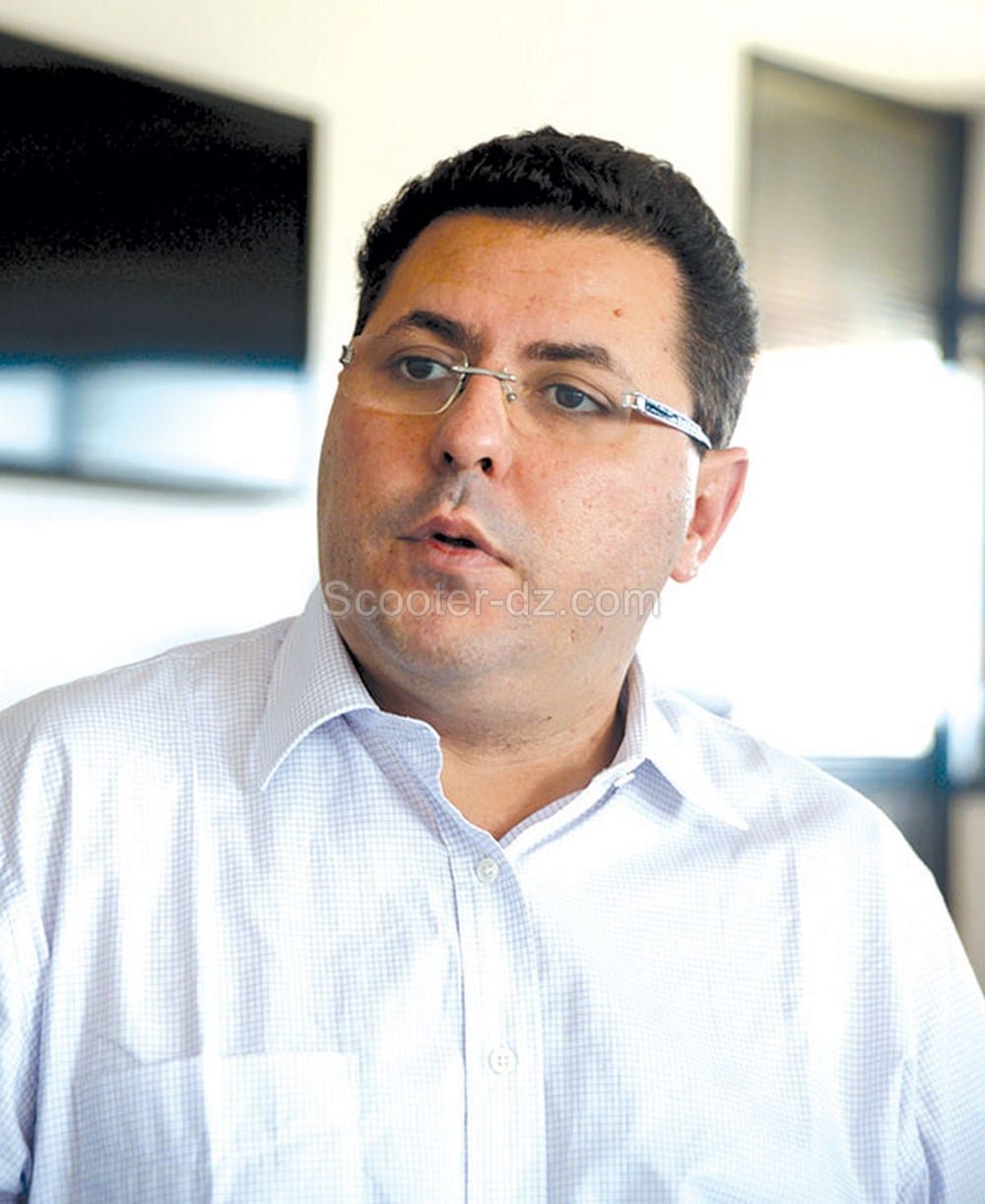 La baisse des importations de véhicule va se poursuivre en 2016