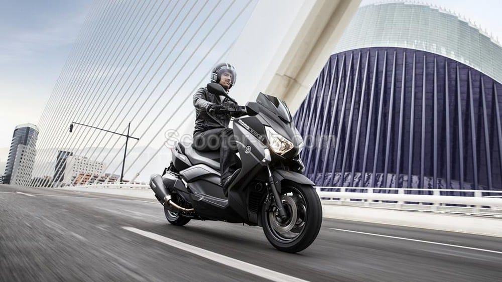 YAMAHA Algérie : XMAX 400, disponibilité et tarif