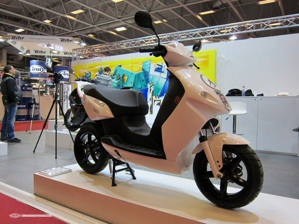 Nouveauté 2016 –  Salon Paris – Govecs Go! 2.6