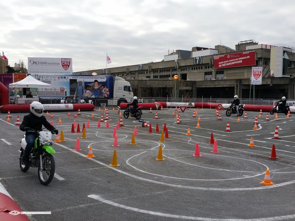 Initiation moto et scooter : le tour de France de la piste Gema-CRS