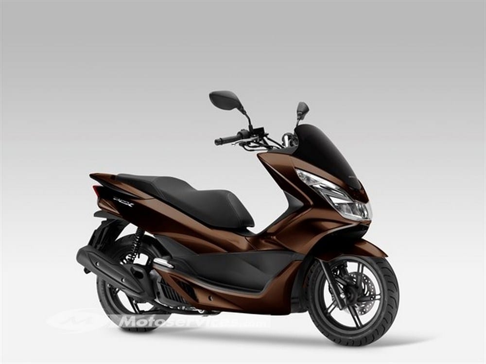 Honda PCX 2017 Euro4 : nouveaux pneus Michelin City Grip