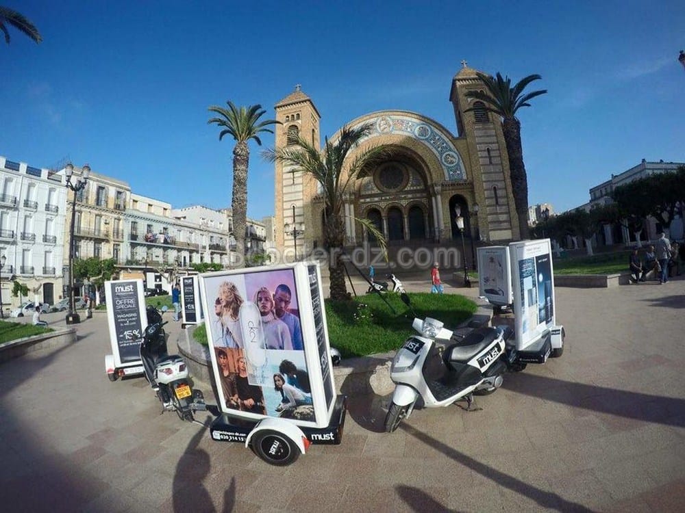 Emploi secteur 2 roues : Scooter Pub DZ recrute des animateurs