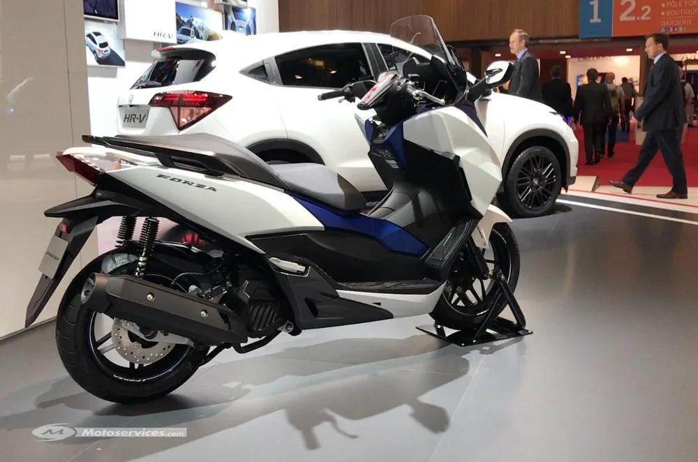 Les motos s’invitent au Mondial de l’Auto 2016
