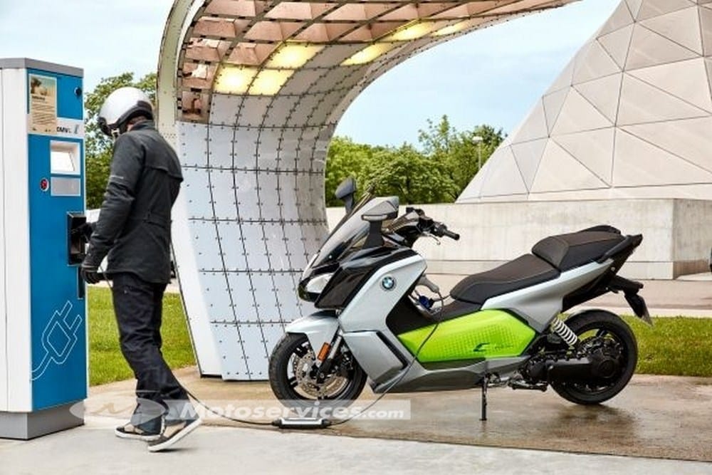 Nouveauté 2017- Le BMW C-Evo grimpe en performances