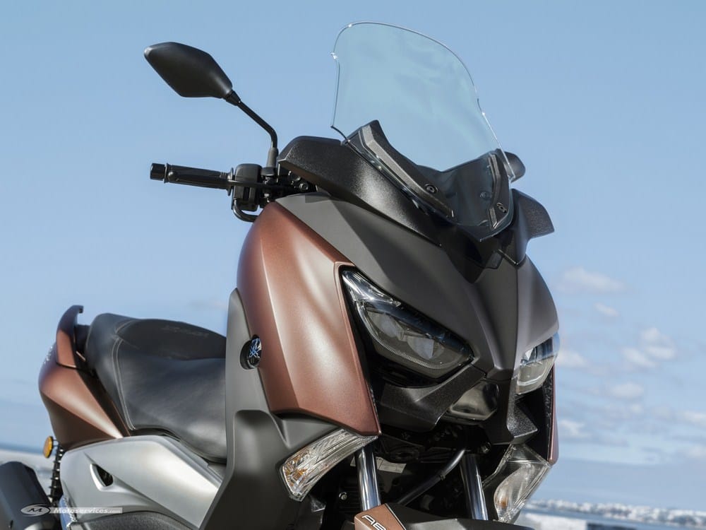 Nouveauté 2017 : Yamaha Xmax 300 – MBK Evolis 300