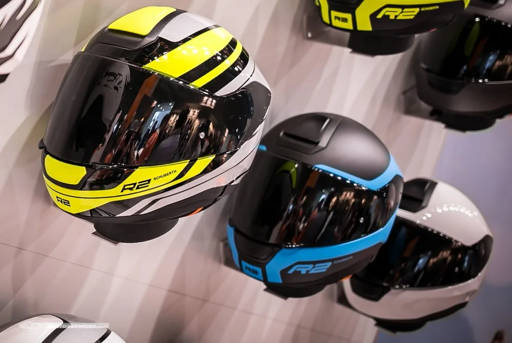 Nouveauté 2017 : casque intégral Schuberth R2 – Intermot 2016