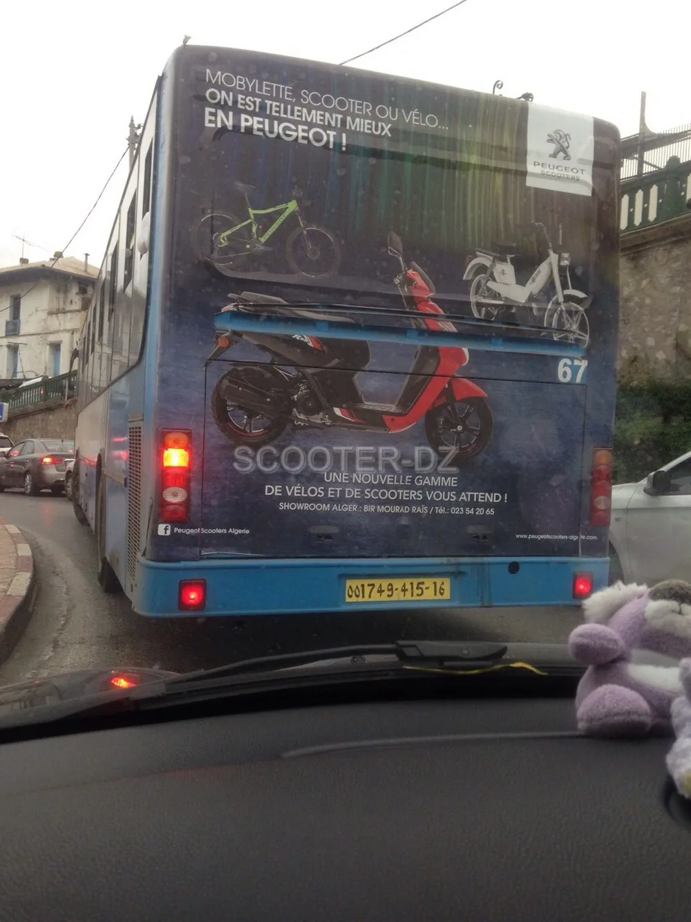 Peugeot Scooters Algérie habille les bus de la Capitale