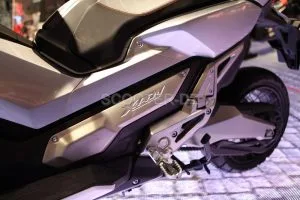 #Live Eicma 2016 : Honda X-ADV