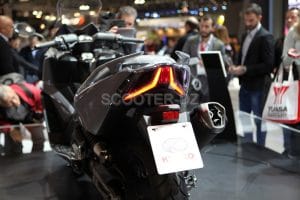 Kymco, le maxi-scooter taïwanais AK-550
