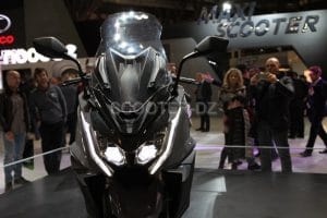 Kymco, le maxi-scooter taïwanais AK-550
