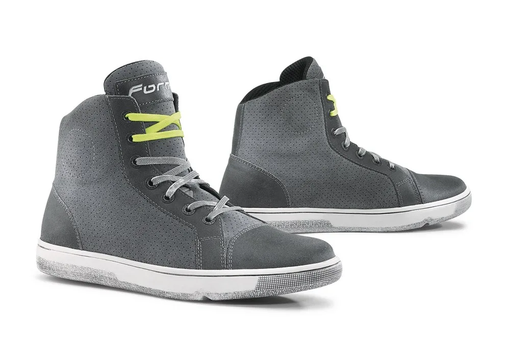 Nouveautés bottes, chaussures et baskets moto Forma 2017 : A chacun son style !