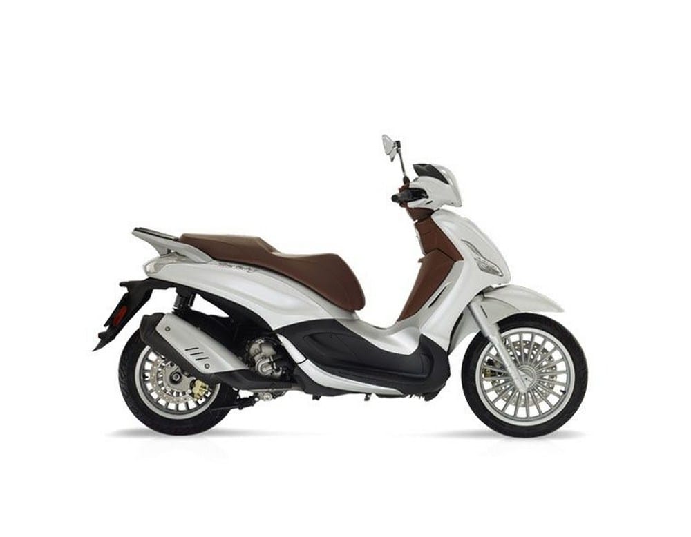 Nouveau Piaggio Beverly 300 2016 : Euro4 et moins cher que le 350