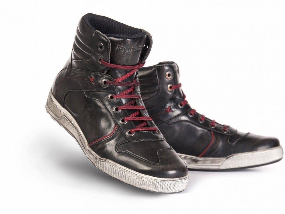 Stylmartin Iron : baskets moto cuir et étanches