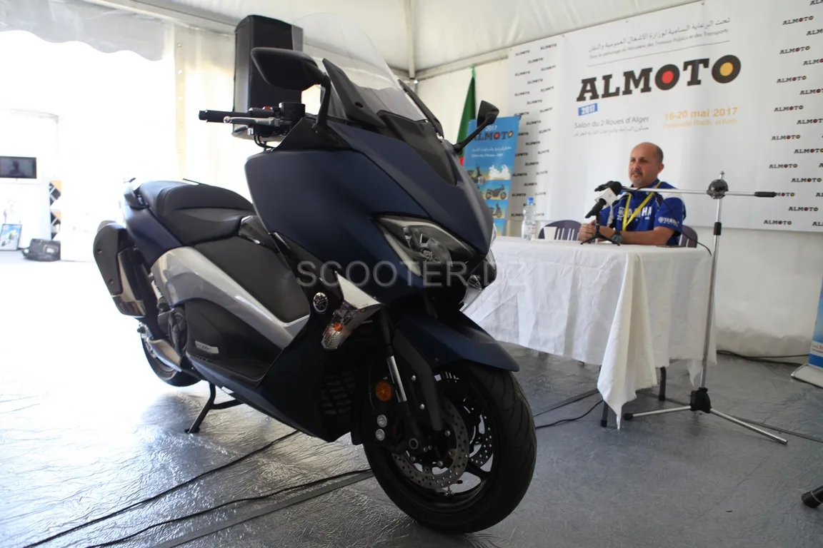 ALMOTO 2017 : Lancement du nouveau TMAX 530 DX