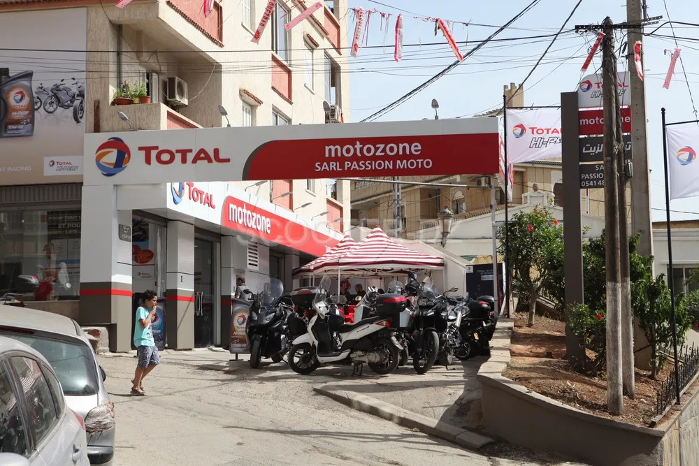 Inauguration du 1er centre d&rsquo;entretien « MotoZone Total » à Alger