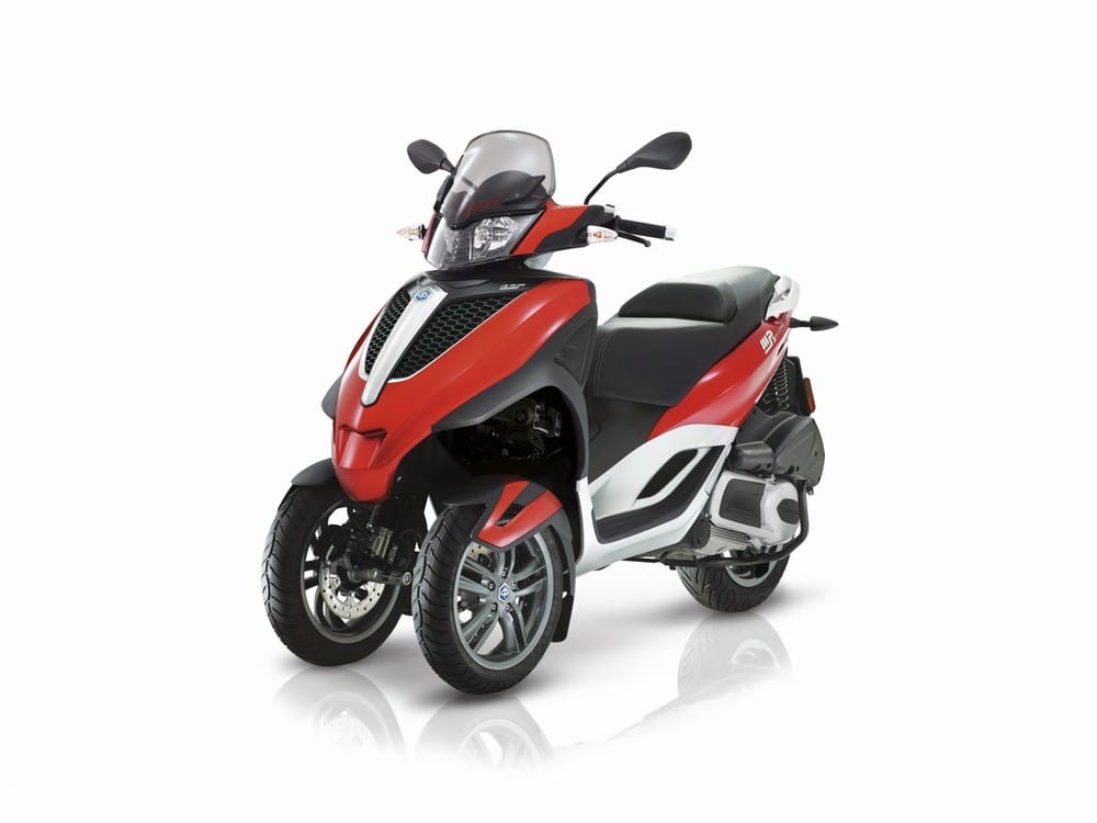 Piaggio : nouveaux Yourban 300 E4 et MP3 300-500 sans ABS-ASR