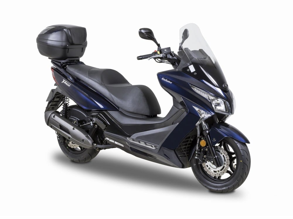 Kymco X-Town 125 Exclusive : version équipée Dark Blueberry