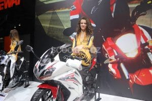 #Live Eicma 2017 : « Girls of Eicma » les 20 plus belles hôtesses