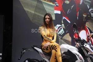 #Live Eicma 2017 : « Girls of Eicma » les 20 plus belles hôtesses
