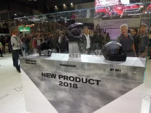 EICMA 2017 : nouveauté Airoh avec Sidi Achour Motos Pièces