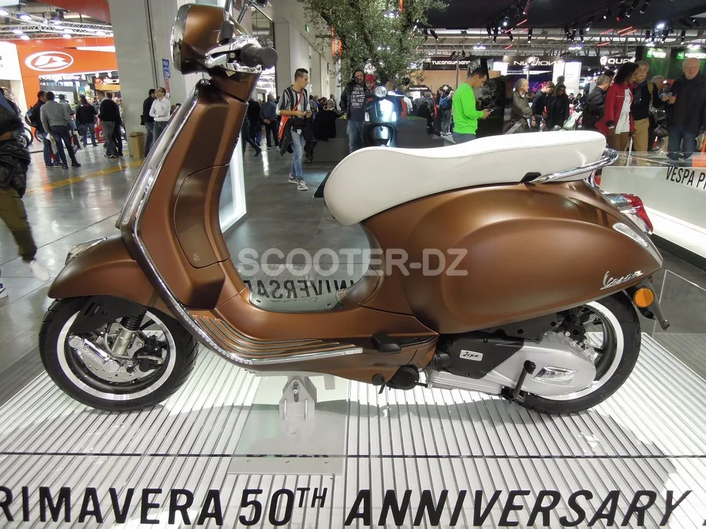 EICMA 2017 : Vespa Primavera S, 50th anniversary & Yacht Club