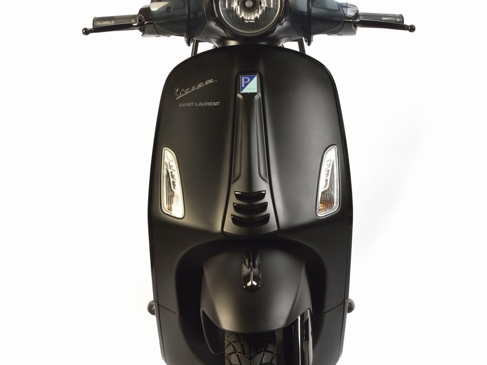 Vespa Saint-Laurent : chez Colette pour le clap de fin