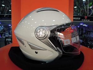 Destockage des casques jet CF MOTO (normes ECE 22.05)
