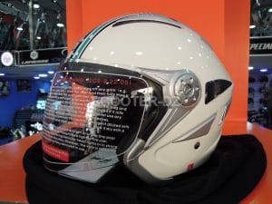 Destockage des casques jet CF MOTO (normes ECE 22.05)