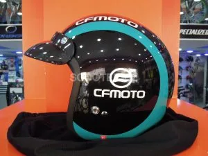 Destockage des casques jet CF MOTO (normes ECE 22.05)