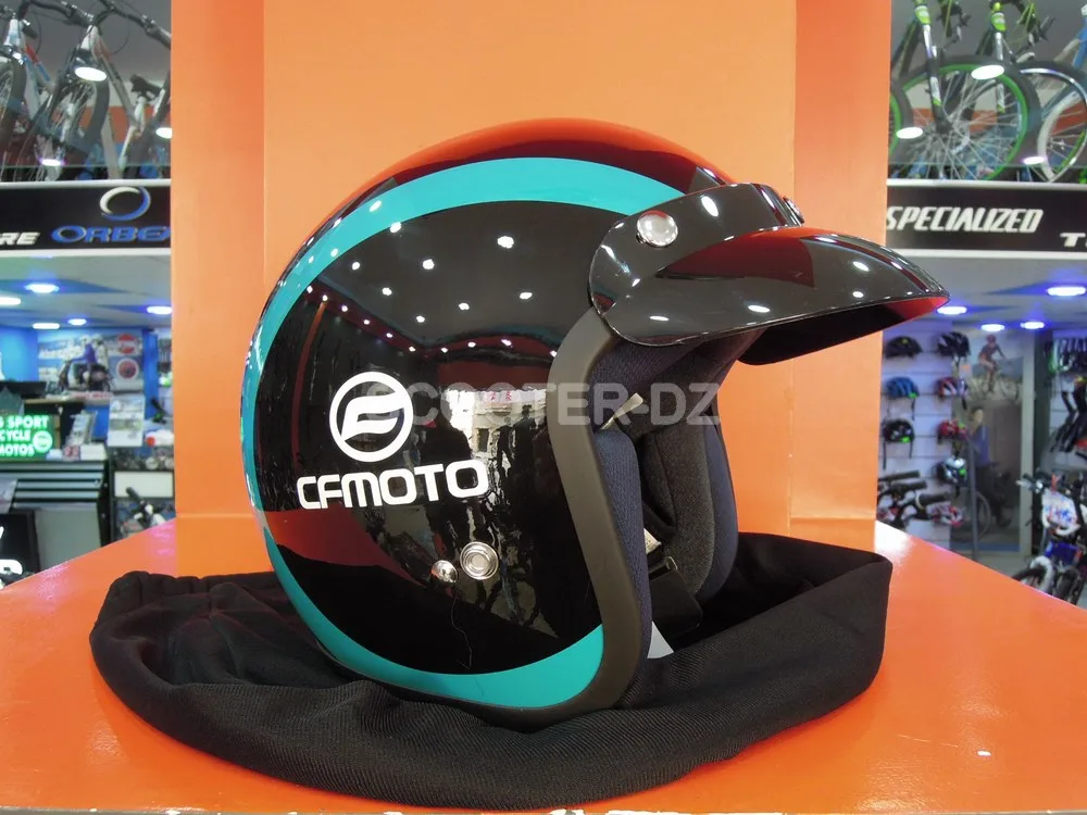 Destockage des casques jet CF MOTO (normes ECE 22.05)