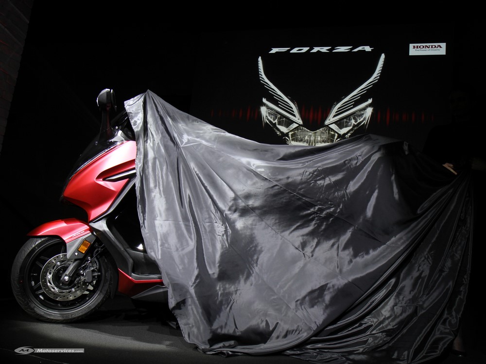 Nouveau Honda Forza 125 2018 / 2019 : look et équipements optimisés