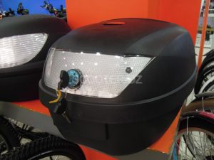 SYM Algérie propose une gamme de 03 top-cases pour motocycle