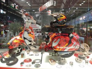 #Live Eicma 2018 | Galerie images : scooters retro ...