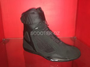 Lion Moto Rider distribue la marque italienne d'équipement "Forma Boots"