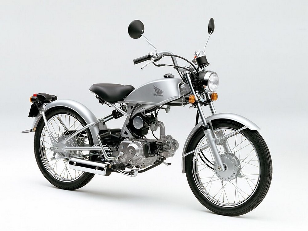 La moto à cinq pattes : Honda Solo